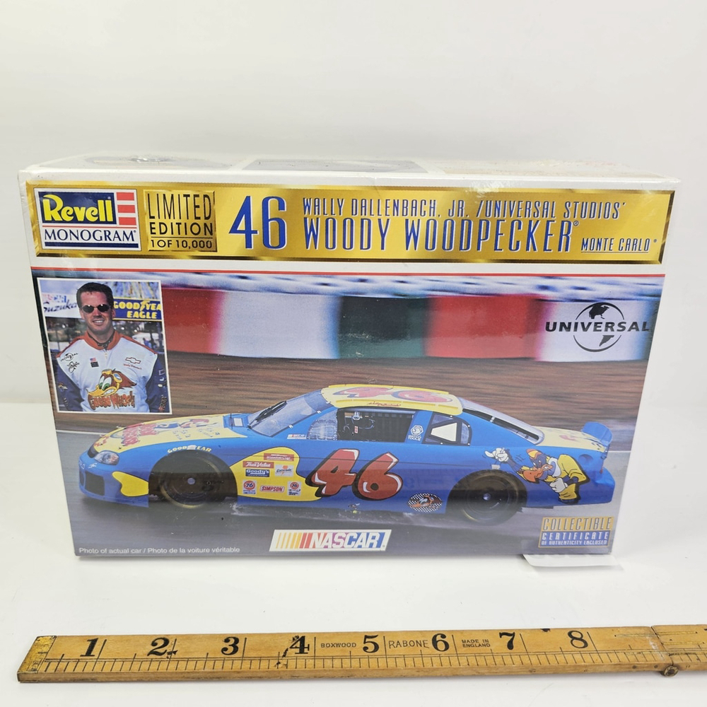 SEALED #85-4132 Revell NASCAR #46 Dallenbach Plastic Model Kit, 1998 NEW